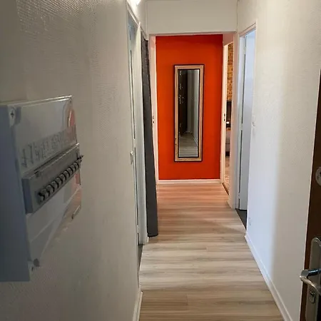 Orange Apartment *